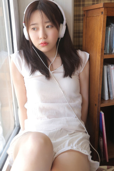 女人巨大荫蒂勃起